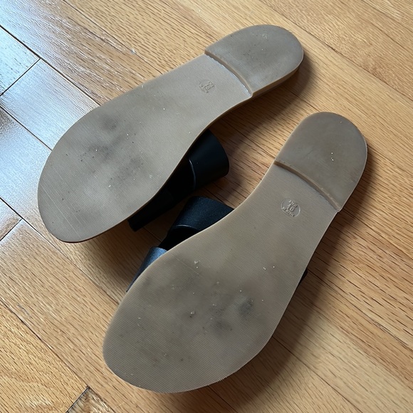 Brand new Steve Madden sandals - Picture 3 of 3